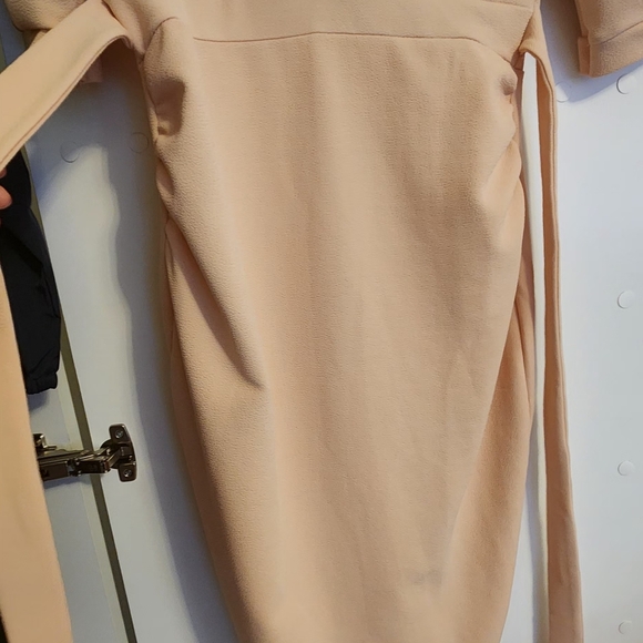 💞 Boohoo midi bodycon dress. Beautiful pale rose colour. - Picture 4 of 6